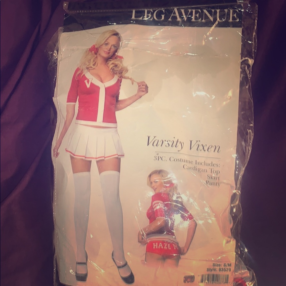 Leg avenue varsity vixen costume